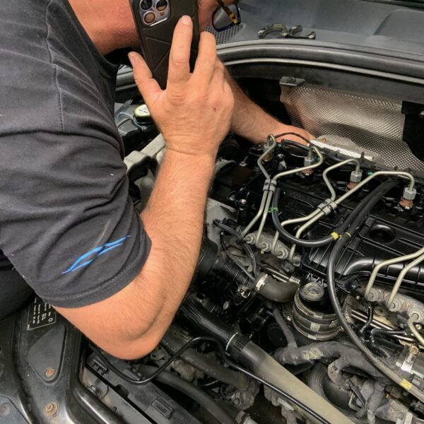 Arbeit MotorPedroHandy